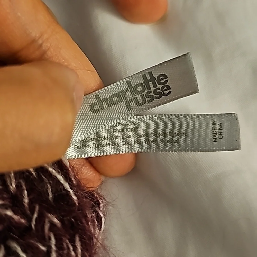 CHARLOTTE RUSSE Women's Knit Scarf - Picture 4 of 4